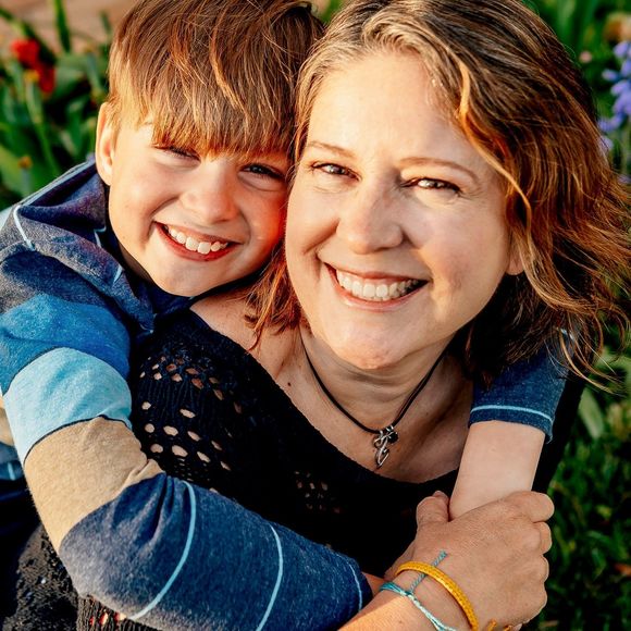 Meet your Posher, Jennifer - Picture 1 of 1